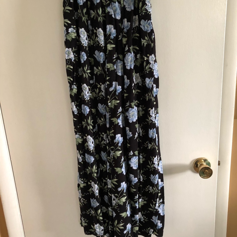 Crop top with pants! Never worn!